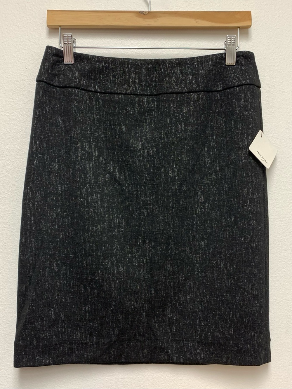 Halogen Pencil Skirt Size 4 Black Silver Metallic Ponte Knit Knee Length NEW